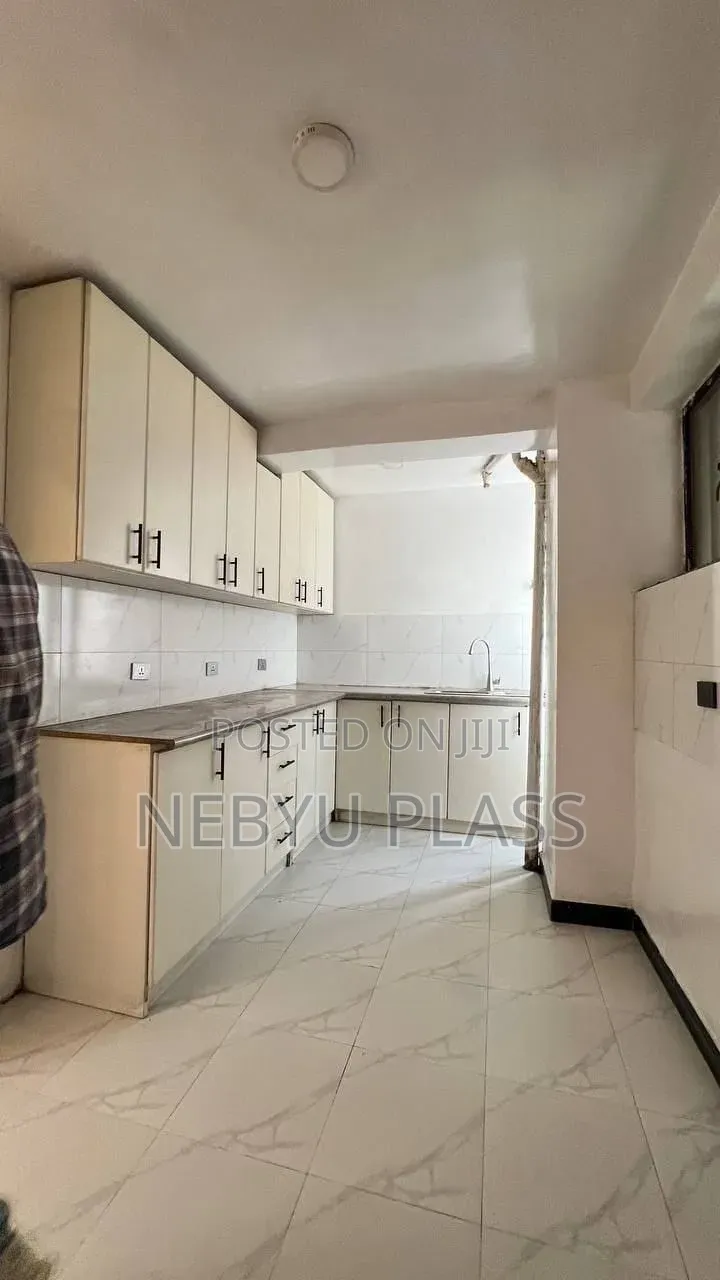 Furnished 3bdrm Condo in ኮንዶሚኒዬም, Bole for sale