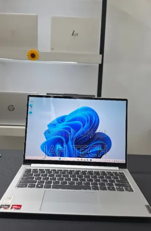 New Laptop Lenovo Ideapad 3 16GB AMD Ryzen 7 SSD 512GB