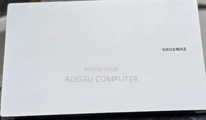 New Laptop Samsung Galaxy Book4 16GB Intel Core 7 SSD 512GB