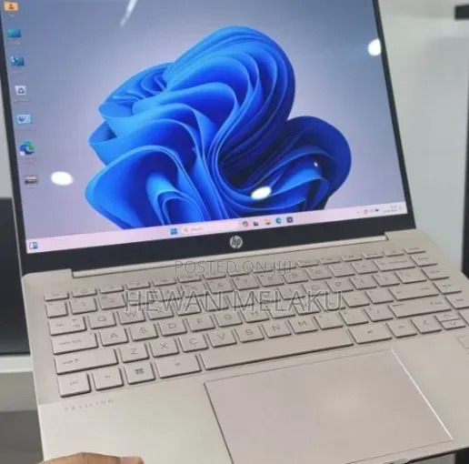 New Laptop HP Pavilion 14 16GB Intel Core i7 SSD 512GB