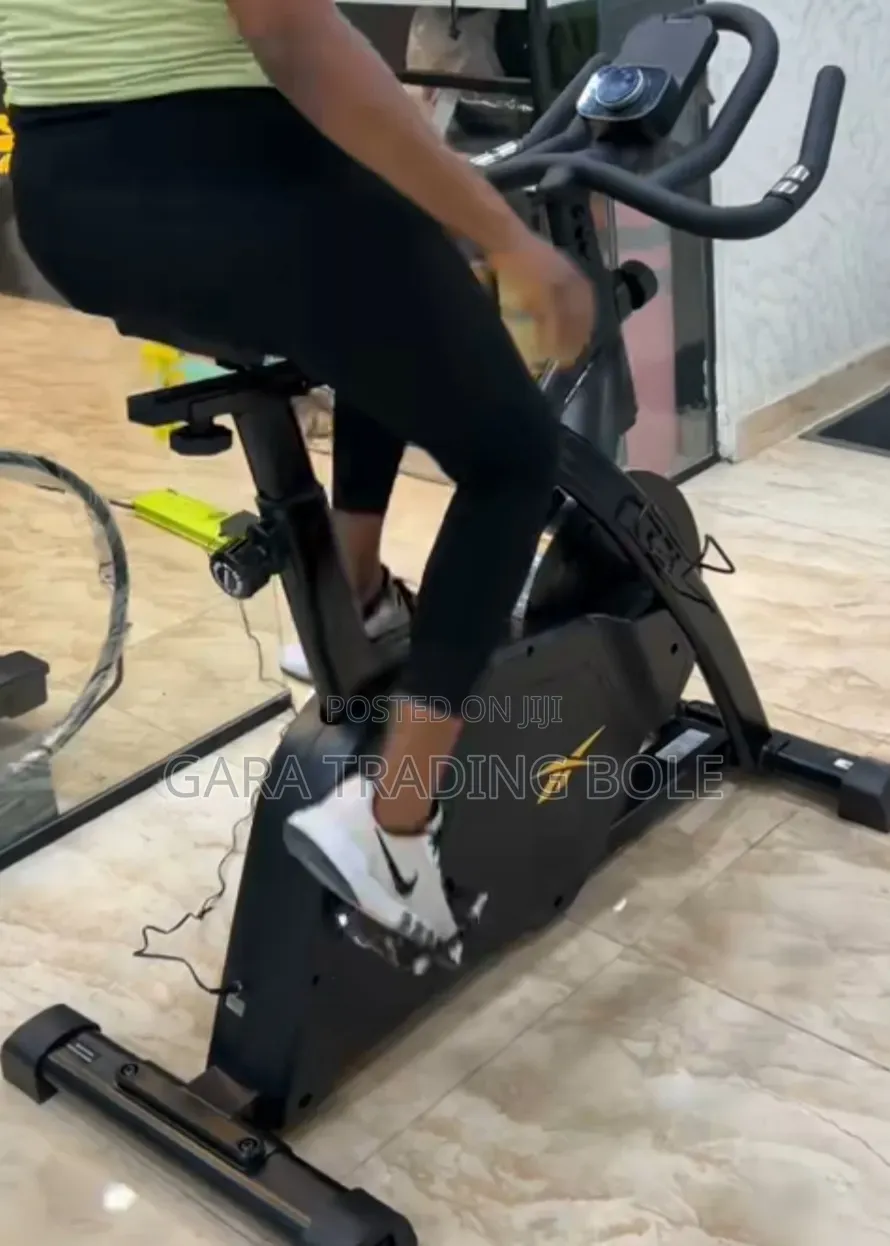Heavy-Duty Exercise Bike – Indoor Cycling Machine