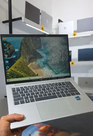 New Laptop HP EliteBook 840 G9 16GB Intel Core i7 SSD 512GB