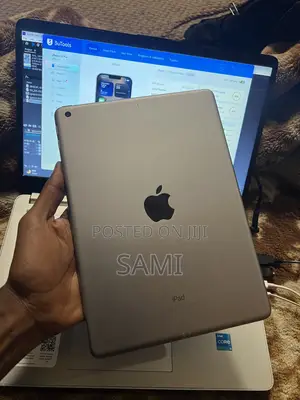 Apple iPad Wi-Fi 32 GB Silver