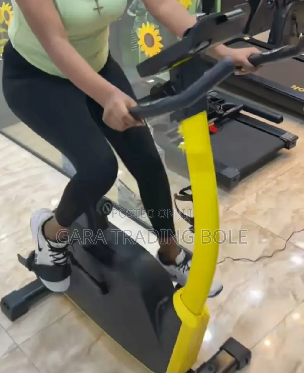 Exercise Bike – Indoor Cycling Fitness Machine