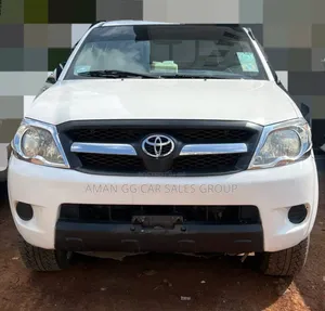 Toyota Hilux 2006 White