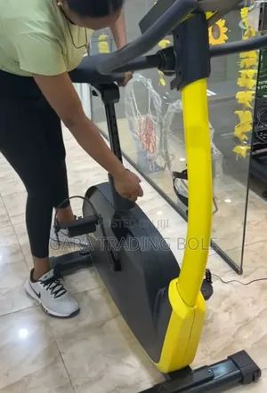 Exercise Bike – Indoor Cycling Fitness Machine