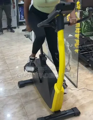 Exercise Bike – Indoor Cycling Fitness Machine