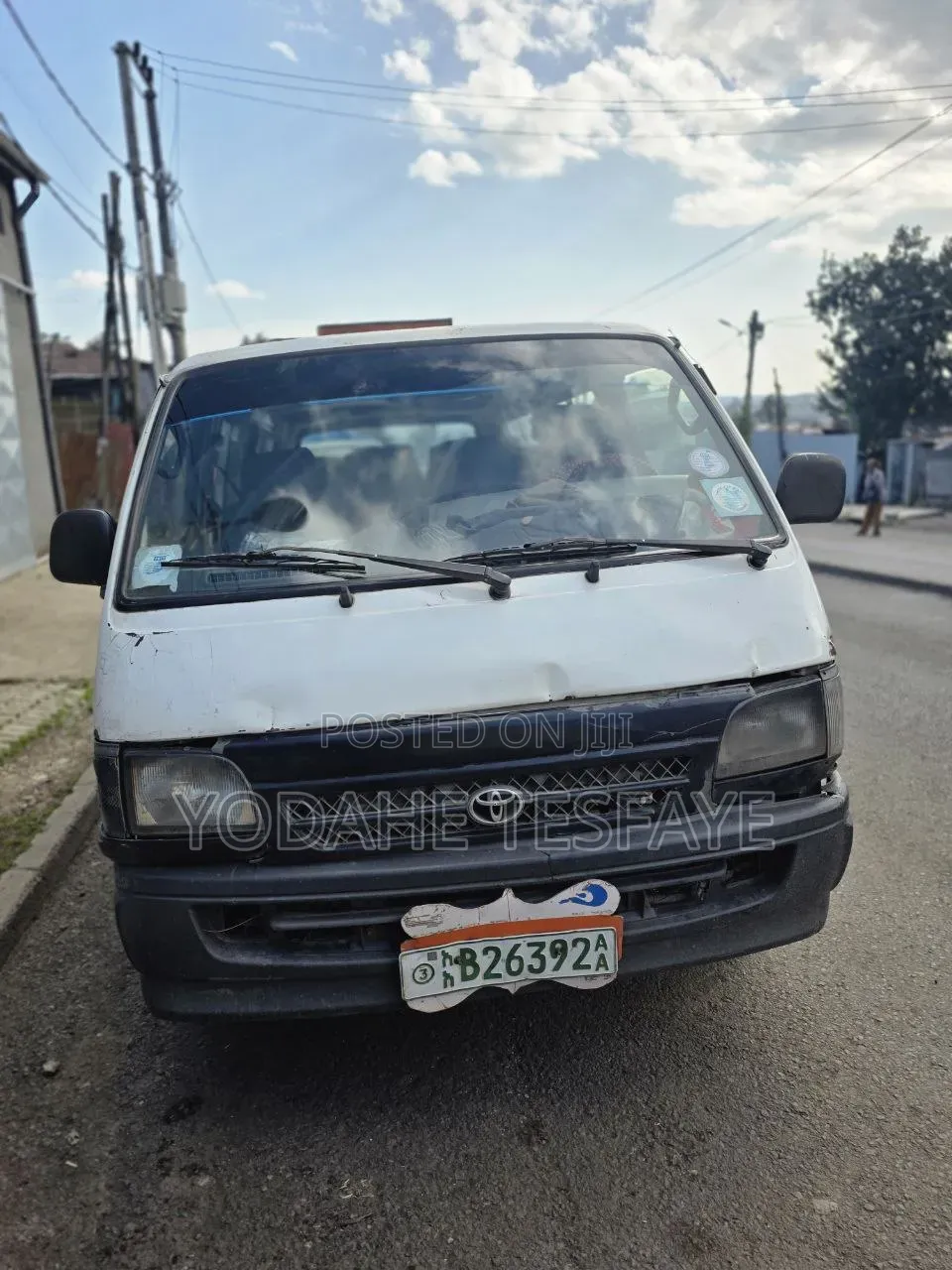 Toyota HiAce 1998 White