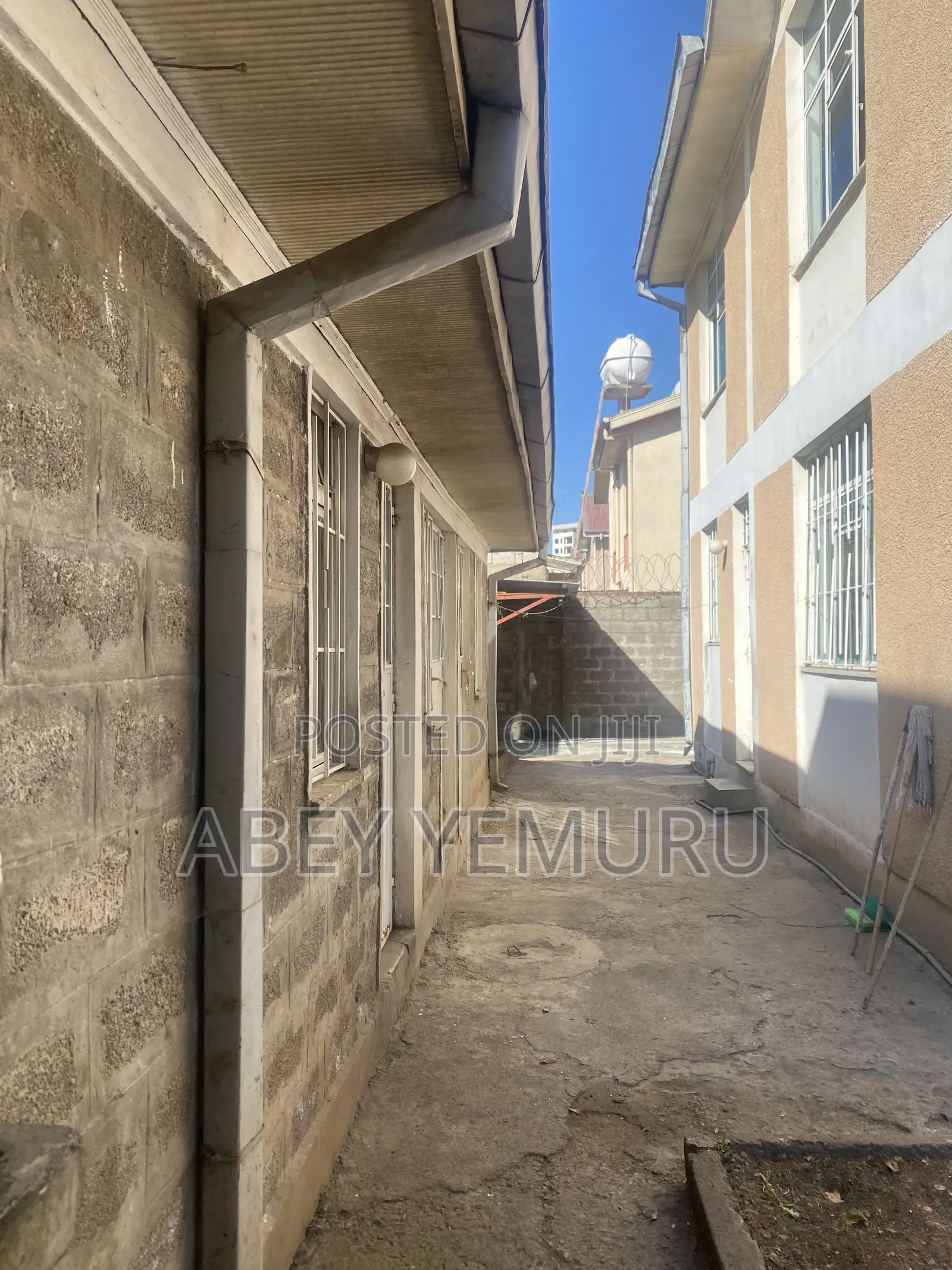 3bdrm House in Yeka for sale