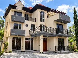 8bdrm House in East Shewa for rent