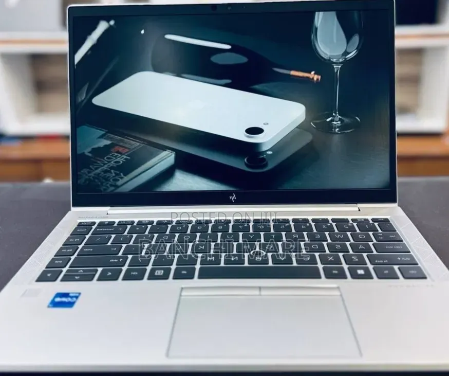New Laptop HP EliteBook 840 G8 16GB Intel Core i7 SSD 512GB