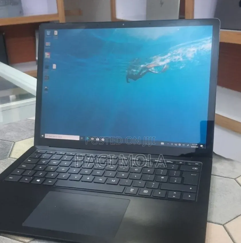 New Laptop Microsoft Surface Laptop 4 16GB Intel Core i7 SSD 512GB