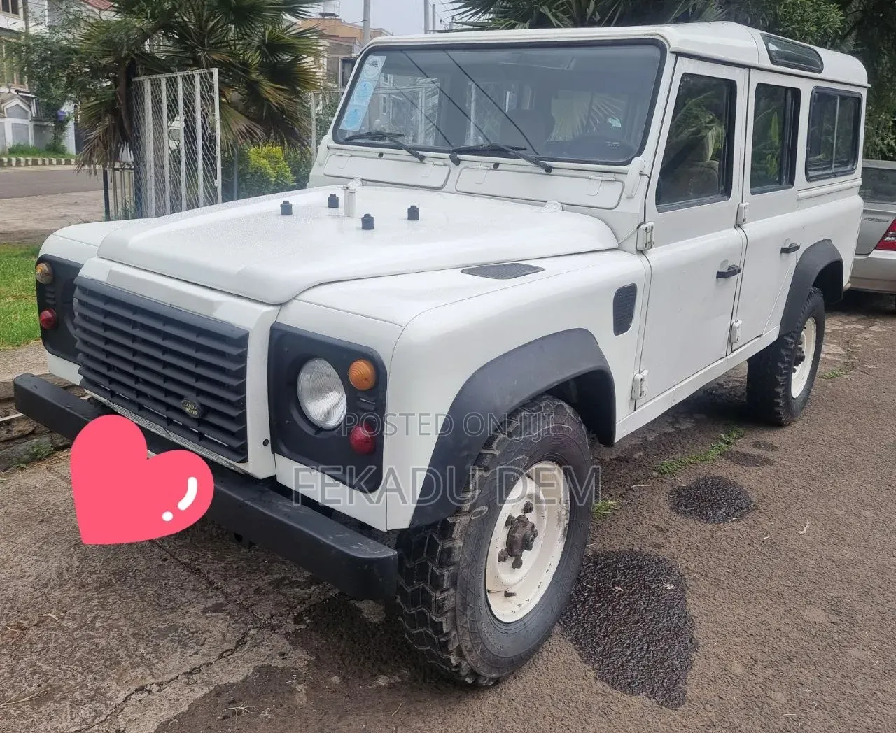 Land Rover Defender 2002 White