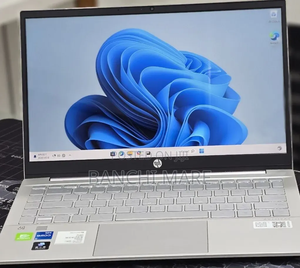 New Laptop HP Pavilion 14 16GB Intel Core i5 SSD 512GB