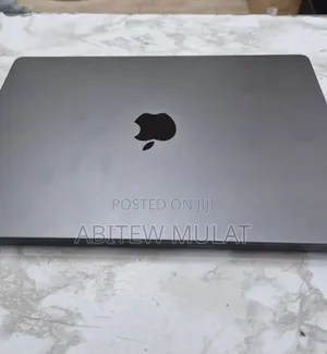 New Laptop Apple MacBook Pro 2025 M5 16GB Apple M5 SSD 1T