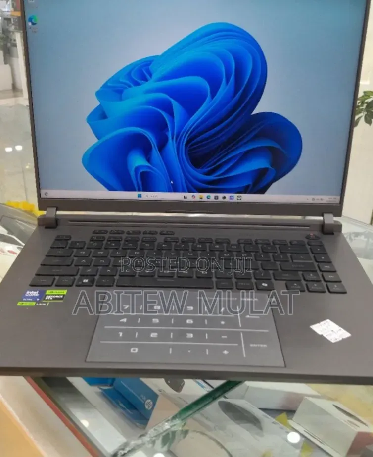 New Laptop Asus ROG Strix G15 32GB Intel Core Ultra 9 SSD 1T