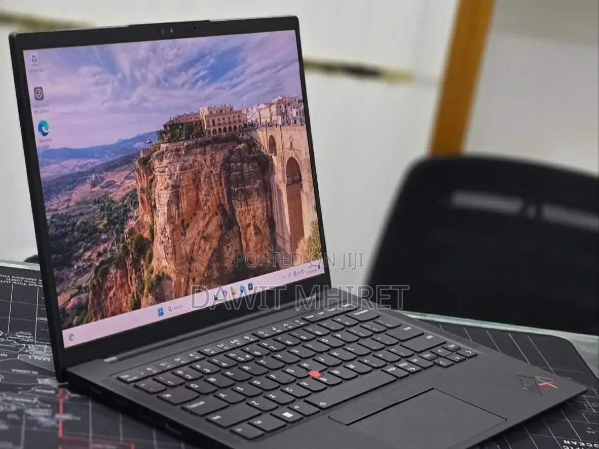 New Laptop Lenovo ThinkPad X1 Carbon 16GB Intel Core i7 SSD 512GB