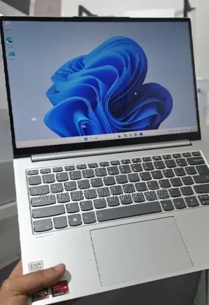 New Laptop Lenovo IdeaPad 100 16GB AMD Ryzen 7 SSD 512GB