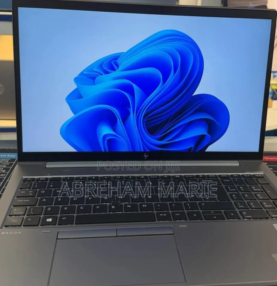 New Laptop HP ZBook 15 16GB Intel Core i7 SSD 512GB