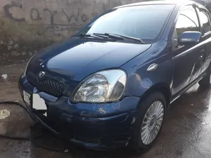 Toyota Vitz 2004 Blue