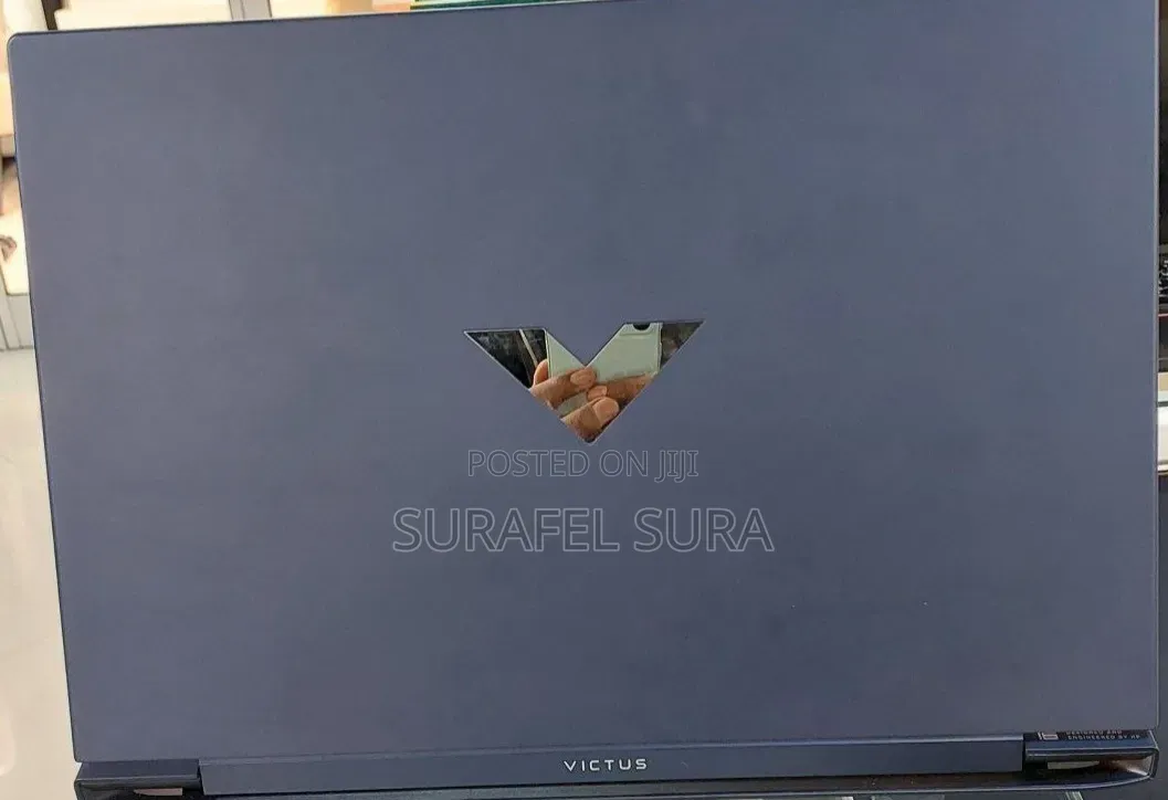 New Laptop HP Victus 16 8GB AMD Ryzen 7 SSD 1T