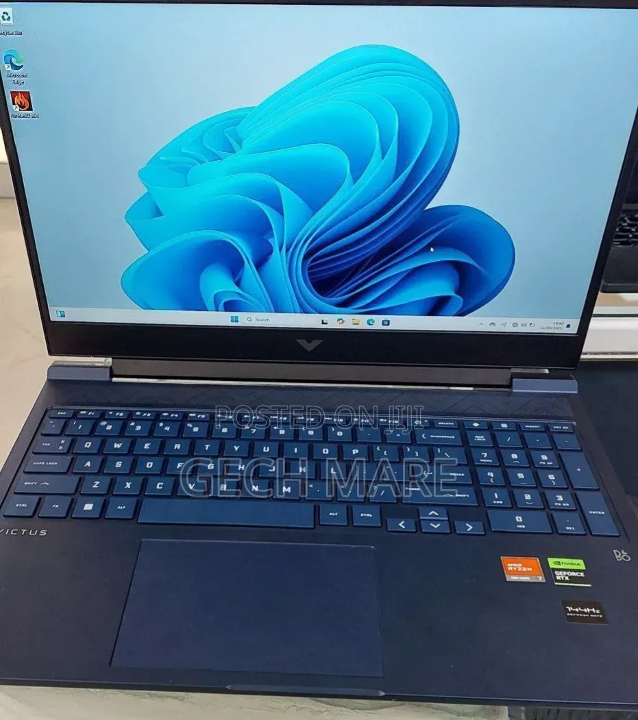 New Laptop HP Victus 15 8GB AMD Ryzen 7 SSD 1T