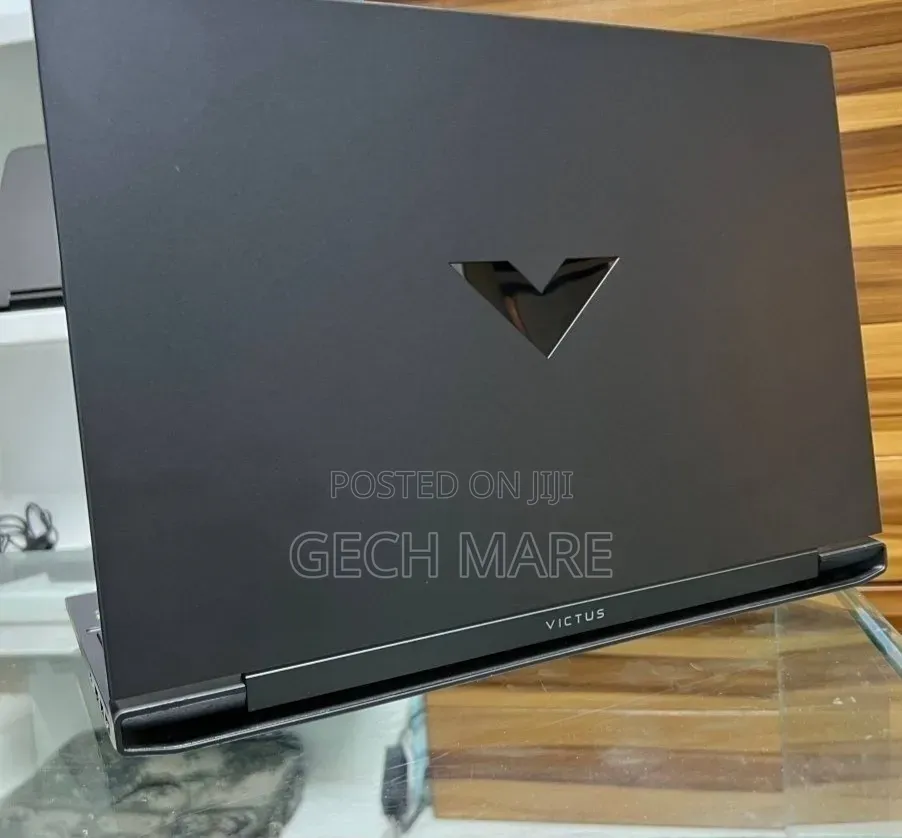 New Laptop HP Victus 15 8GB AMD Ryzen 7 SSD 512GB
