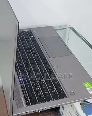 New Laptop HP ZBook 15 16GB Intel Core i7 SSD 512GB