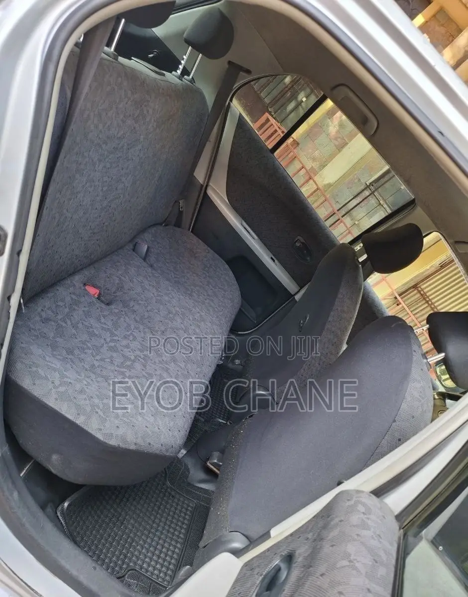 Toyota Yaris 2009 Silver