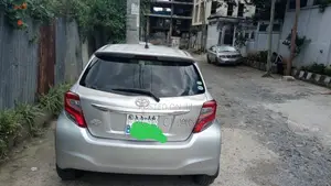Toyota Yaris 2014 Silver