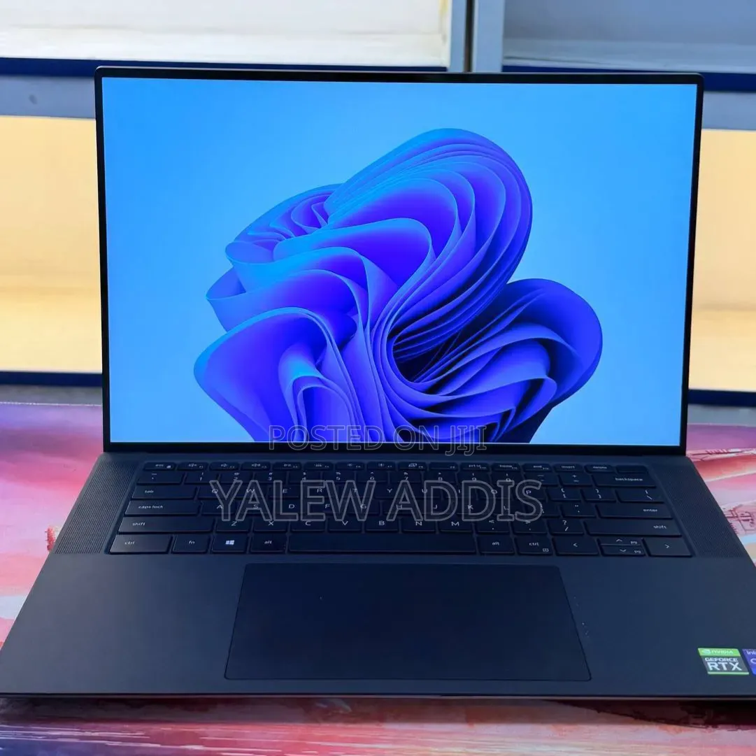 New Laptop Dell Precision 5560 16GB Intel Core i9 SSD 512GB