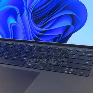 New Laptop Dell Precision 5560 16GB Intel Core i9 SSD 512GB