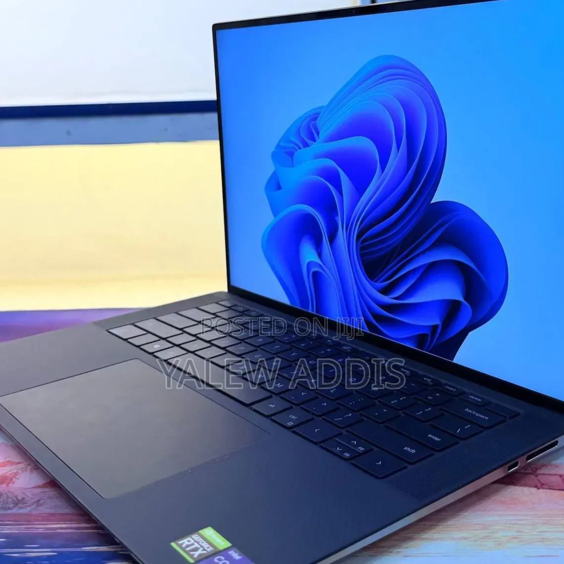New Laptop Dell Precision 5560 16GB Intel Core i9 SSD 512GB