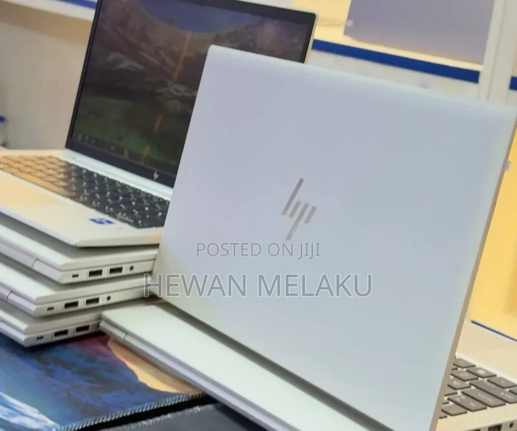 New Laptop HP EliteBook 830 G8 16GB Intel Core i7 SSD 512GB