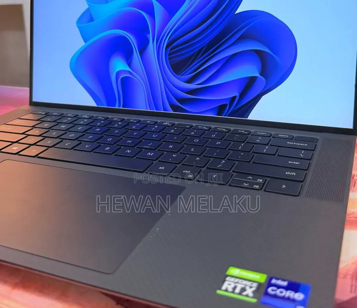 New Laptop Dell Precision 5560 16GB Intel Core i9 SSD 512GB