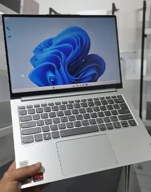 New Laptop Lenovo Ideapad 3 16GB AMD Ryzen 7 SSD 512GB