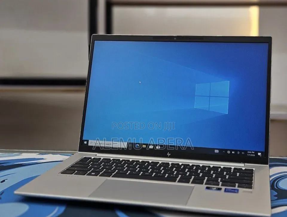 New Laptop HP EliteBook 840 G10 16GB Intel Core i7 SSD 1T