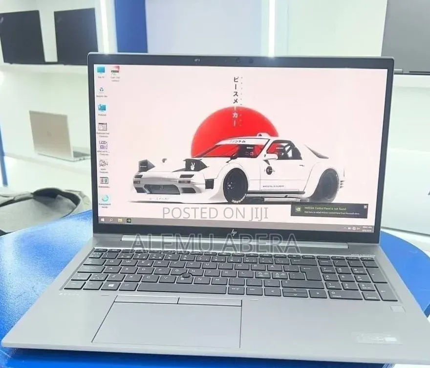 New Laptop HP ZBook Firefly G8 16GB Intel Core i7 SSD 512GB