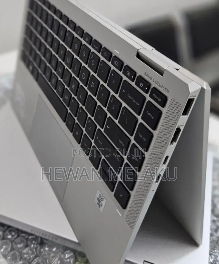 New Laptop HP EliteBook 1040 G8 16GB Intel Core i7 SSD 512GB