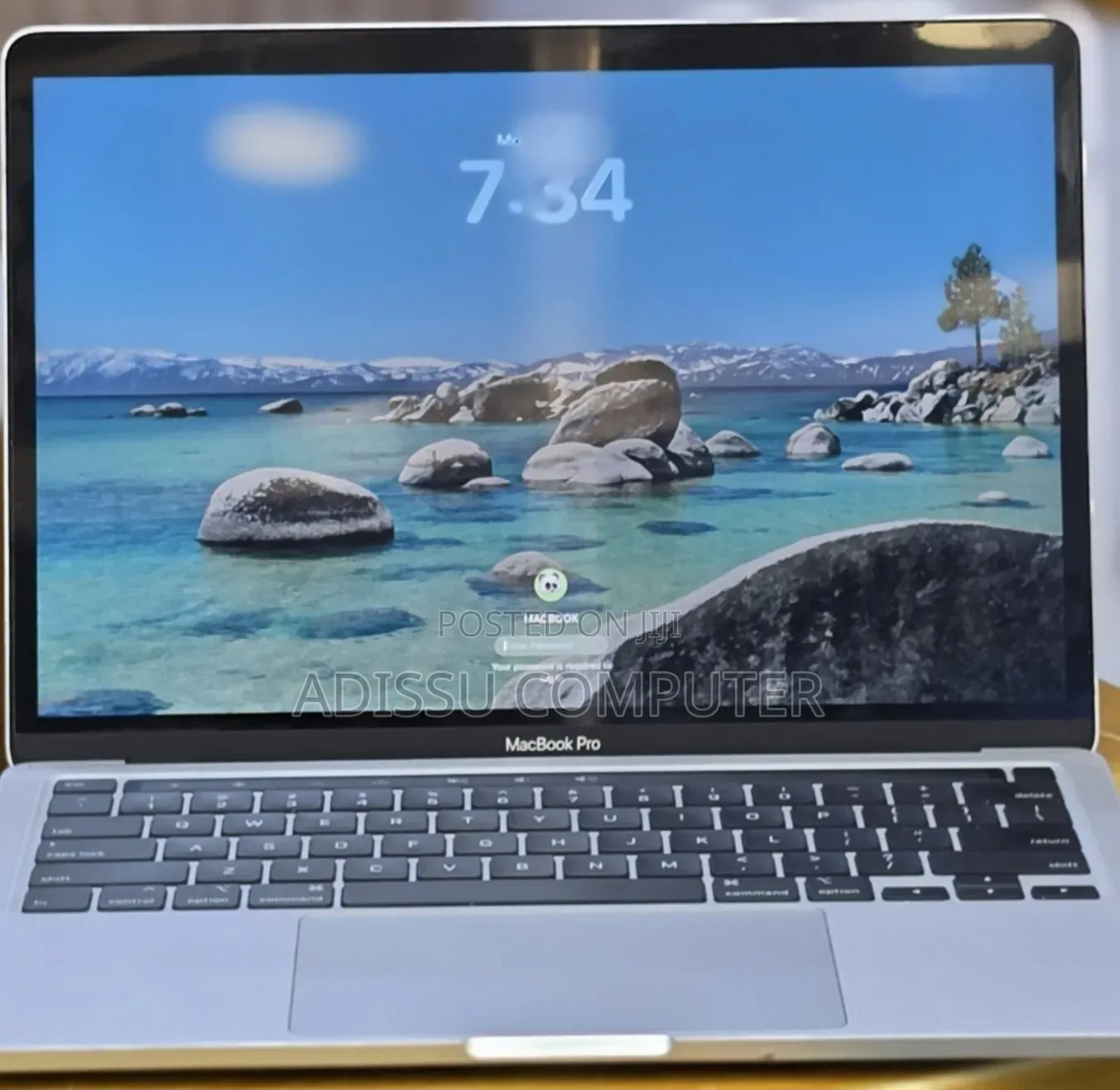 New Laptop Apple MacBook Pro 2020 32GB Intel Core i7 SSD 512GB