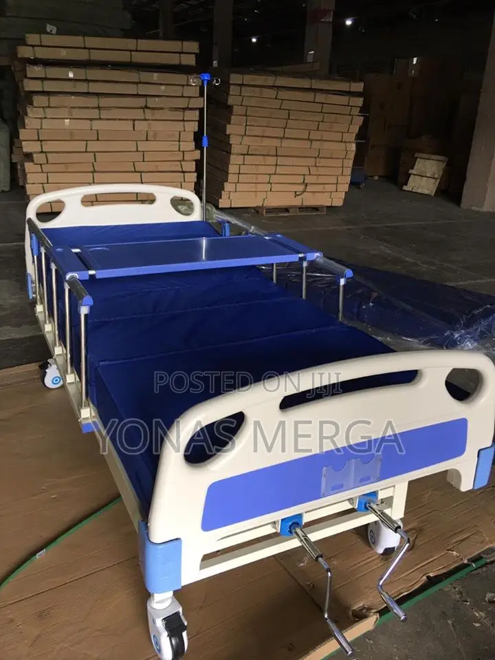 Hospital Bed婊发patients bed且名Bed With All Collapsible Bed Guard Rails