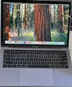 New Laptop Apple MacBook Pro 2019 16GB Intel Core i5 SSD 512GB