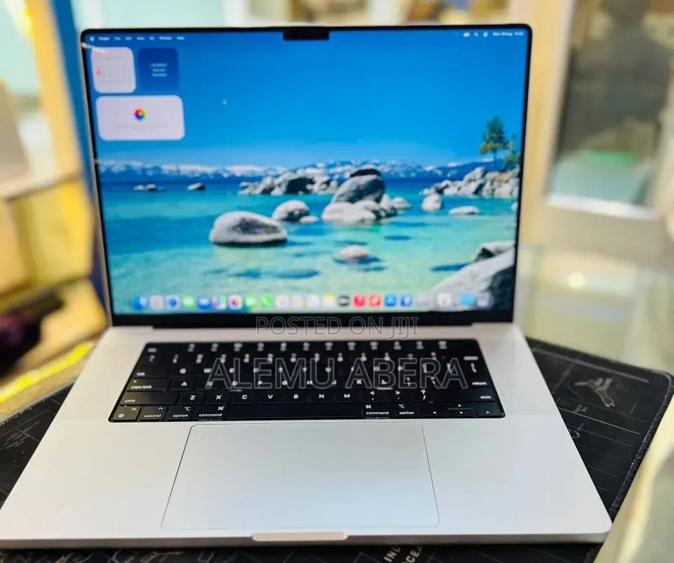 New Laptop Apple MacBook Pro 2021 M1 16GB Apple M1 Pro SSD 512GB