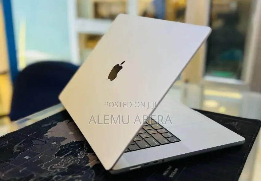 New Laptop Apple MacBook Pro 2021 M1 16GB Apple M1 Pro SSD 512GB
