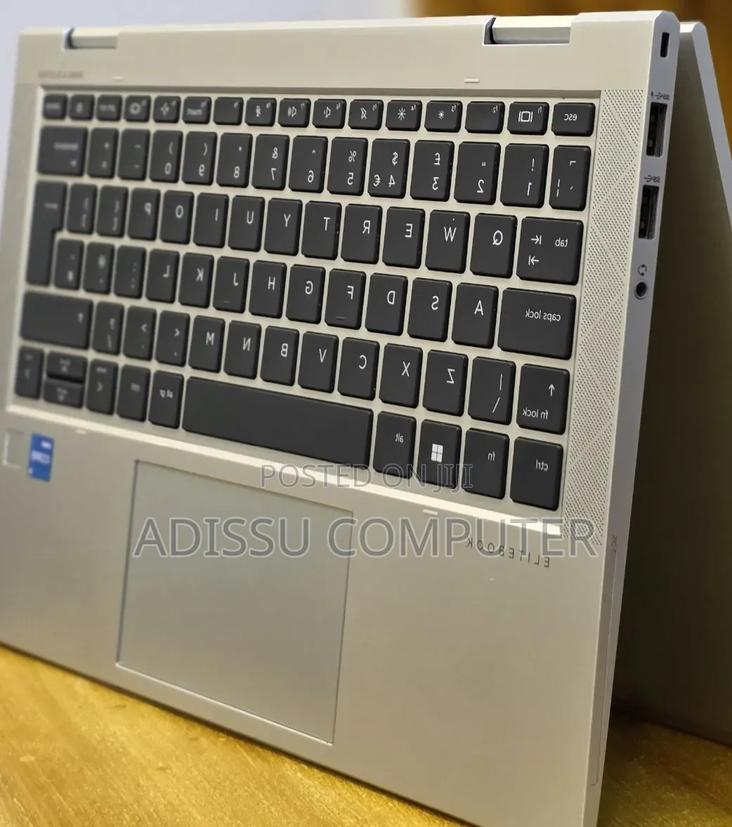 New Laptop HP EliteBook 830 G8 16GB Intel Core i5 SSD 512GB