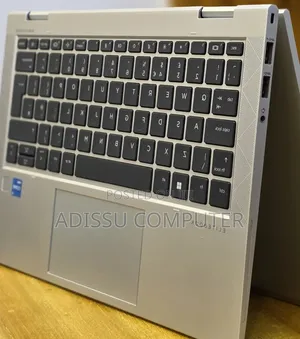 New Laptop HP EliteBook 830 G8 16GB Intel Core i5 SSD 512GB