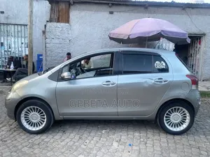 Toyota Yaris 2009