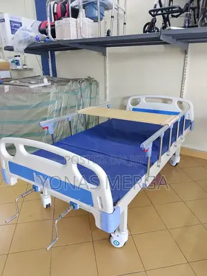 Hospital Bed裘发patients bed臨皿Rust-Resistant Finish – Powder-Coated