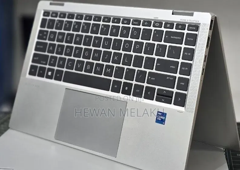 New Laptop HP EliteBook 1040 G8 16GB Intel Core i7 SSD 512GB
