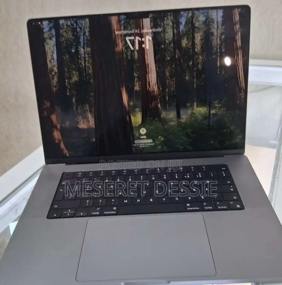 New Laptop Apple MacBook Pro 2021 M1 16GB Apple M1 Pro SSD 1T